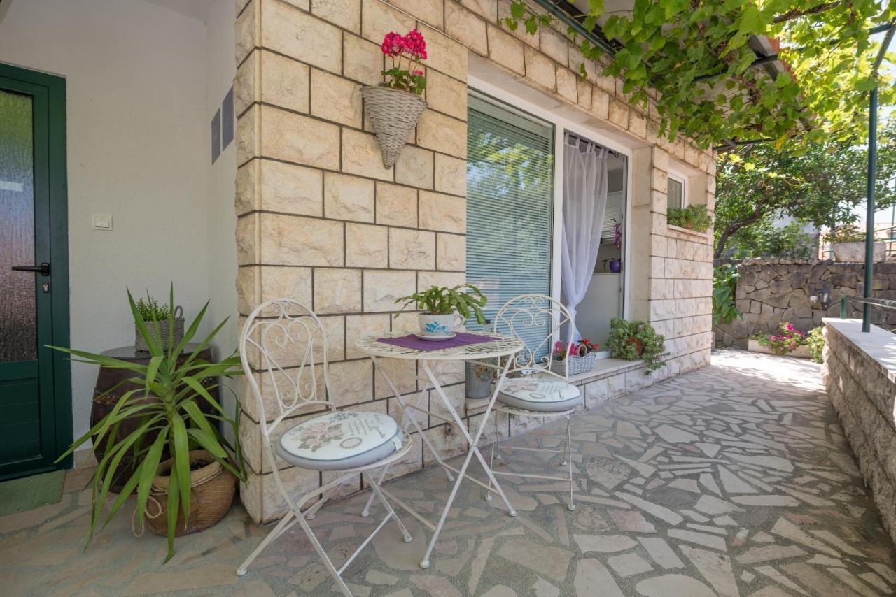 Apartmani Antunovic Podgora Exterior foto